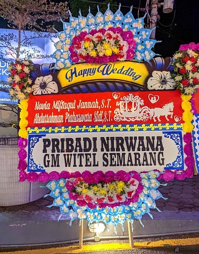 Karangan bunga papan pernikahan happy wedding, berbagai ukuran dan bentuk mulai 400k-1500k